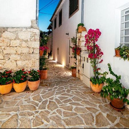 Fk Apartments Pakoštane Εξωτερικό φωτογραφία