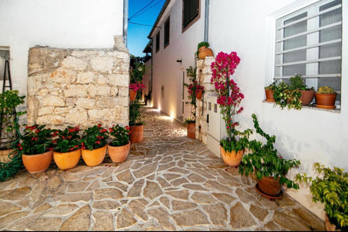 Fk Apartments Pakoštane Εξωτερικό φωτογραφία